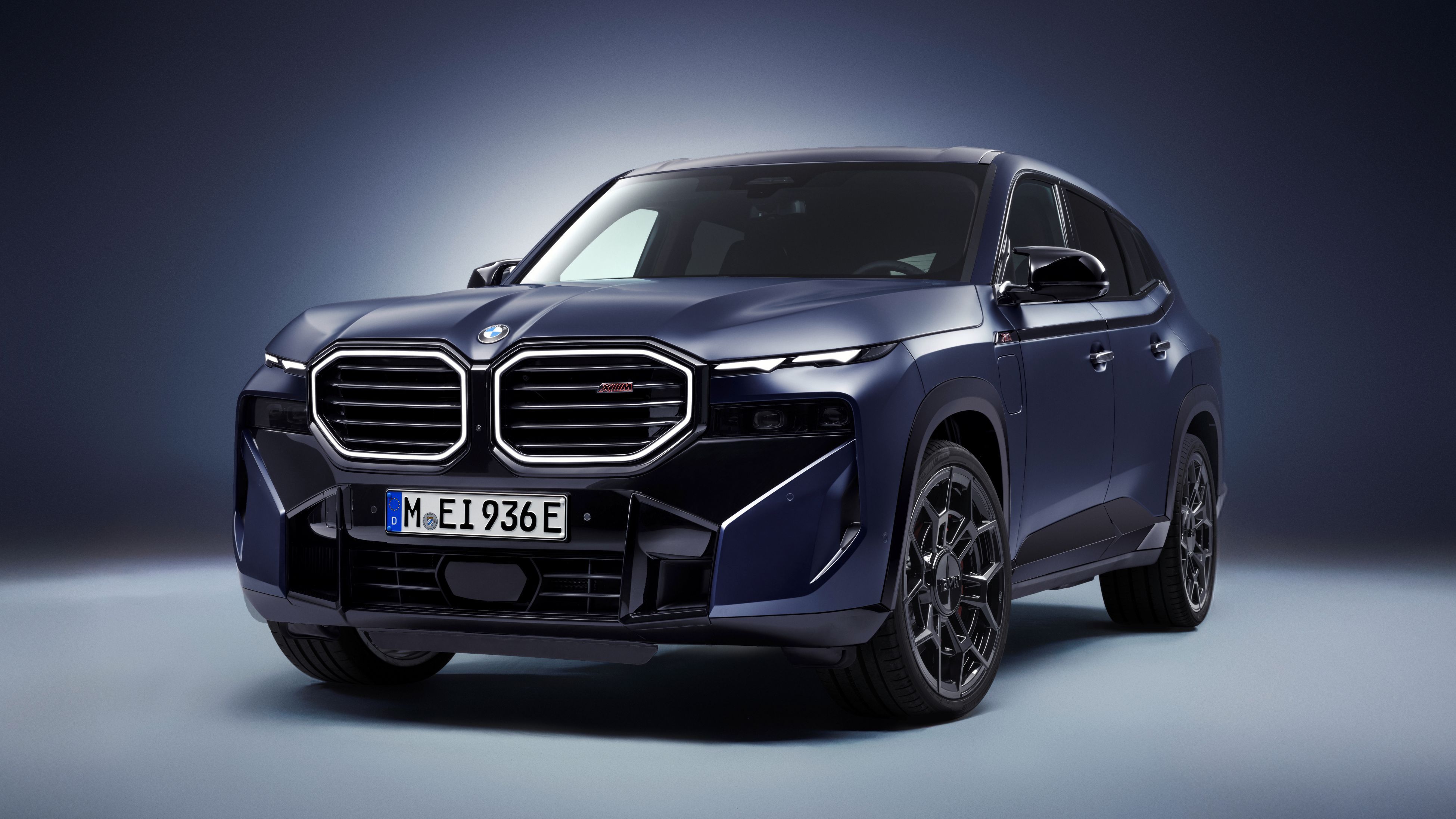 New BMW XM options: maximum exclusivity and breathtaking performance ...
